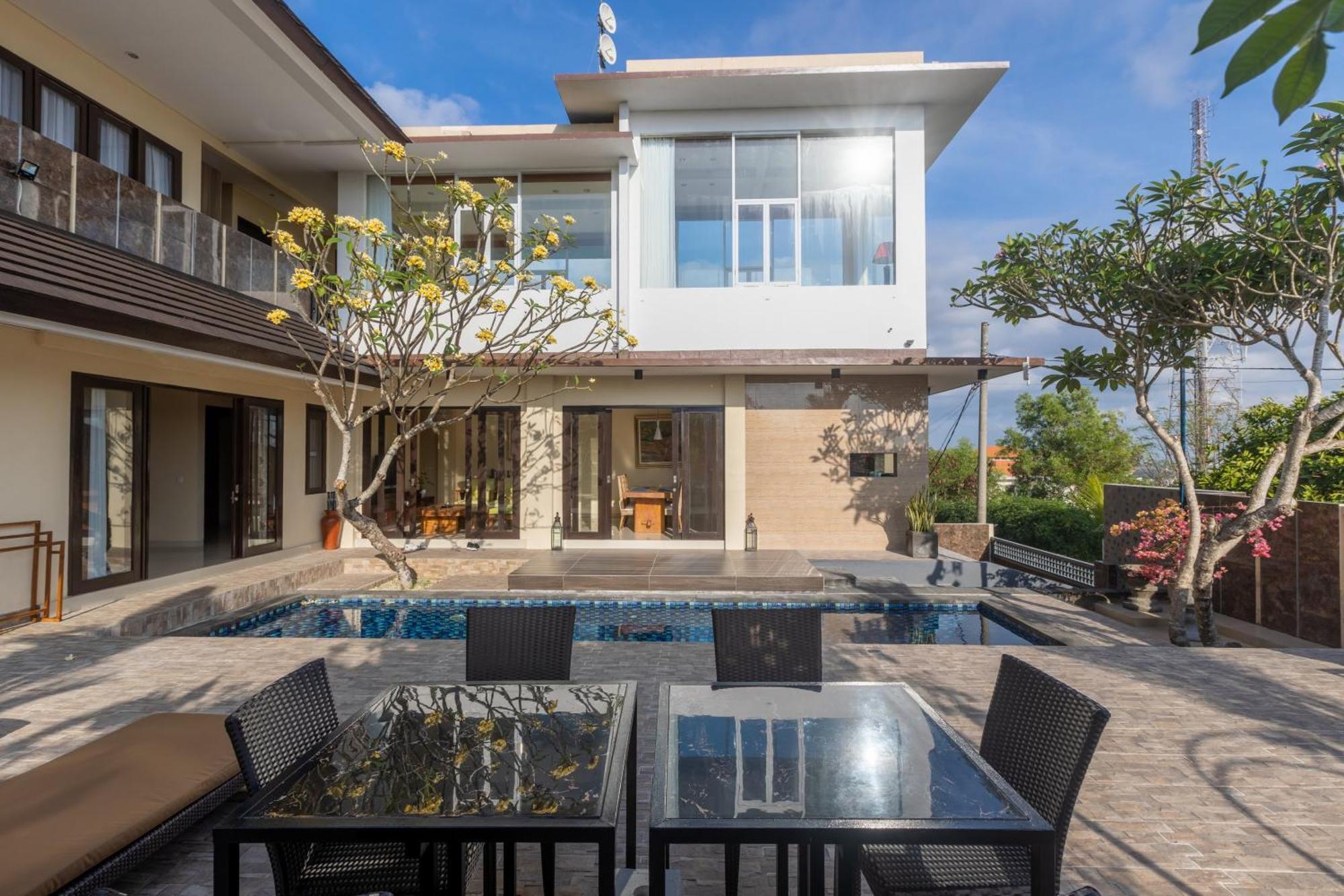Villa Mayasari 6 Bed Rooms Νούσα Ντούα Εξωτερικό φωτογραφία