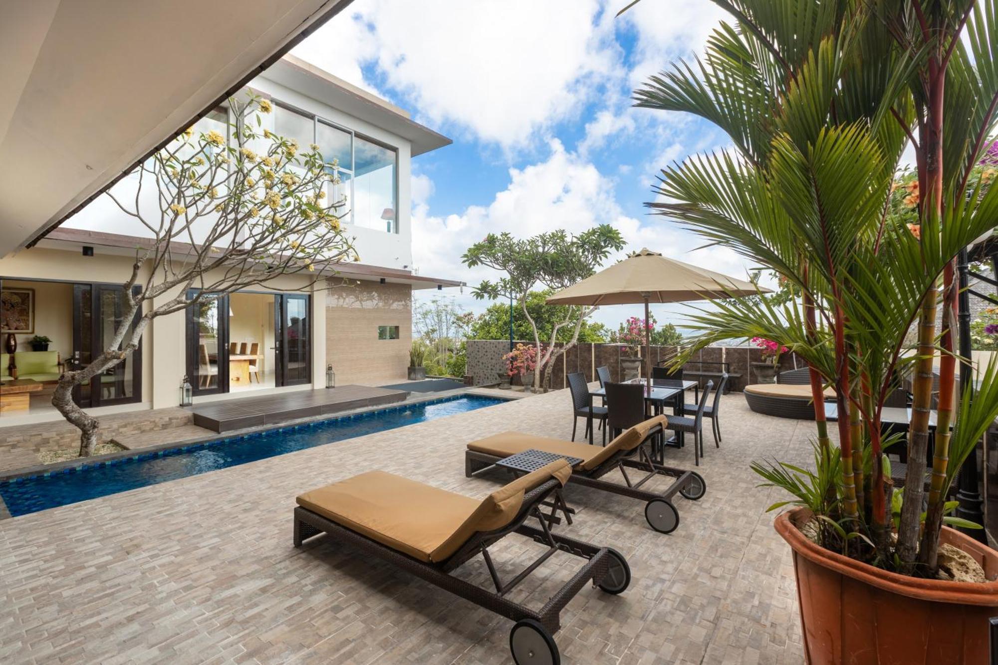 Villa Mayasari 6 Bed Rooms Νούσα Ντούα Εξωτερικό φωτογραφία